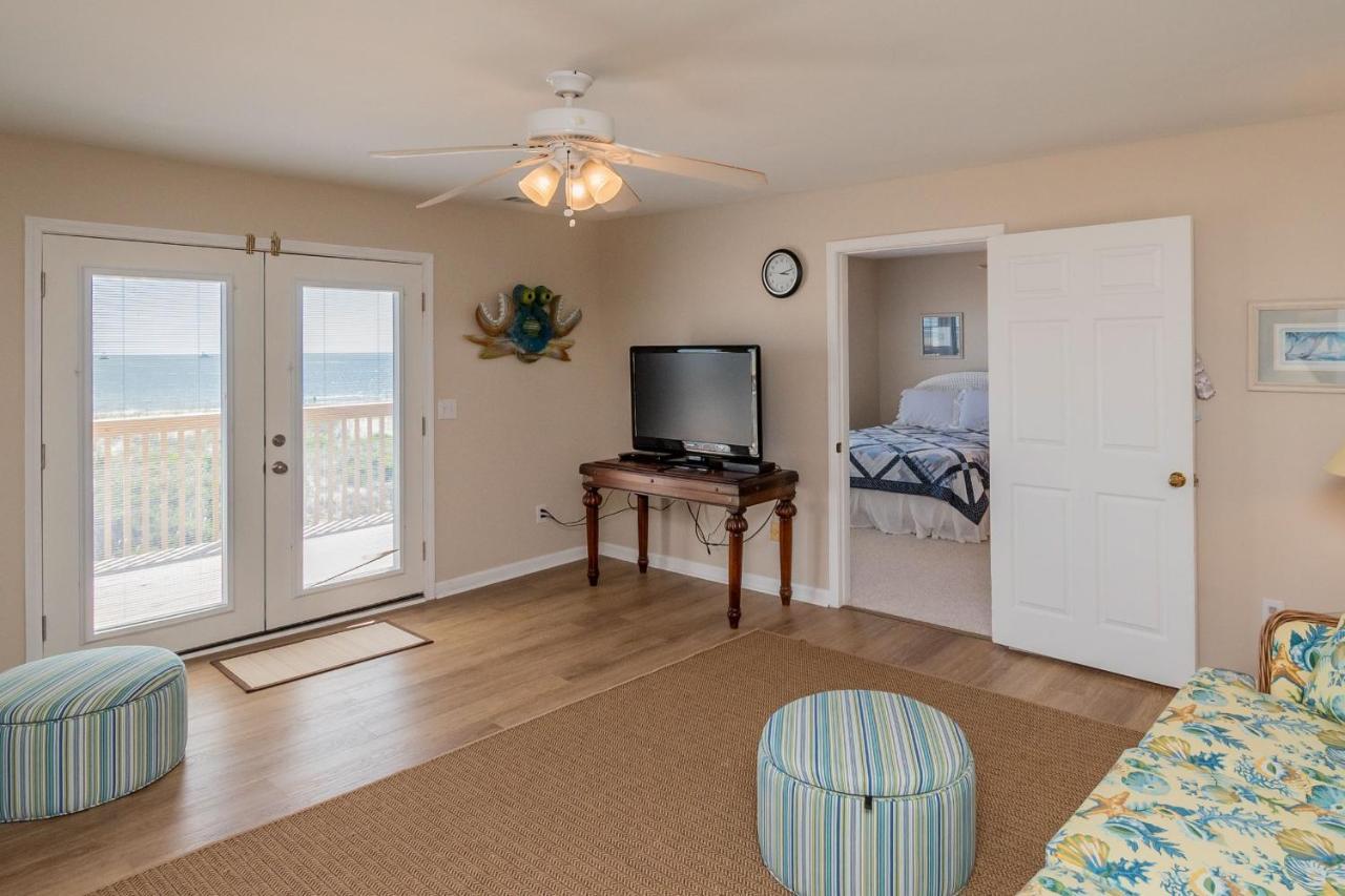 Katie Lou'S Place By Oak Island Accommodations Caswell Beach Экстерьер фото