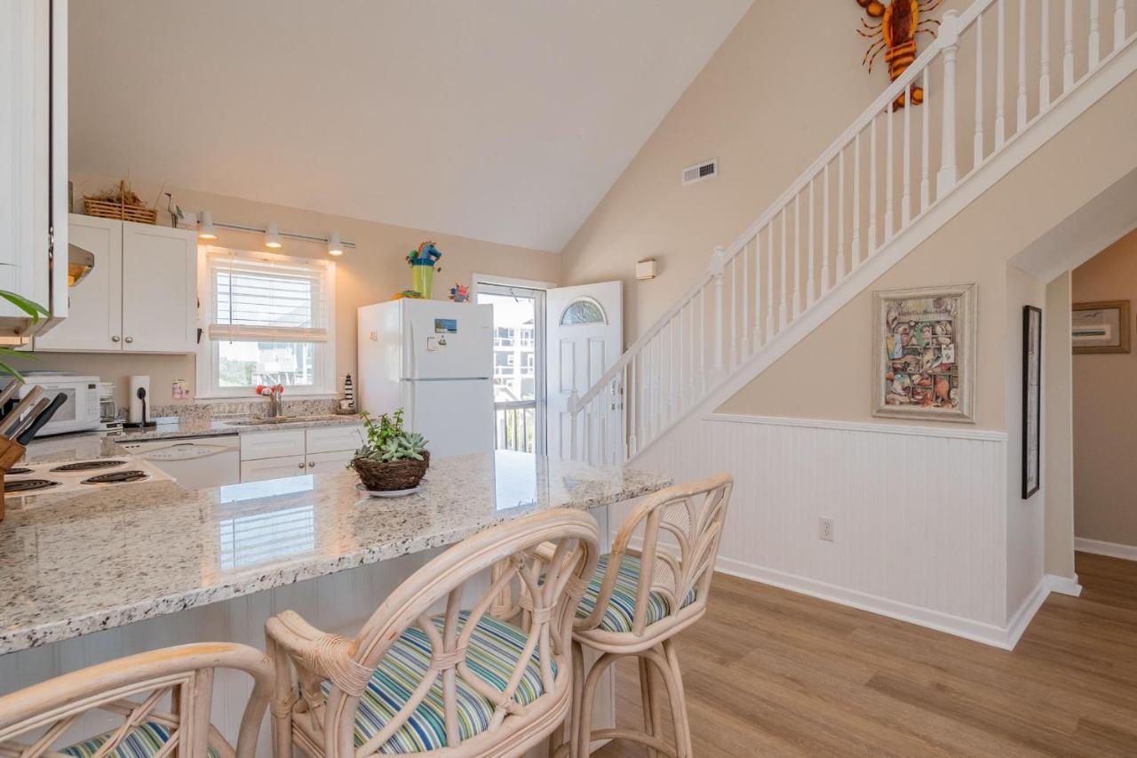 Katie Lou'S Place By Oak Island Accommodations Caswell Beach Экстерьер фото