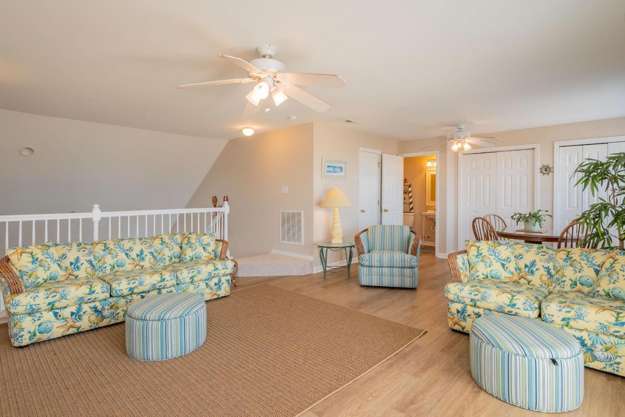 Katie Lou'S Place By Oak Island Accommodations Caswell Beach Экстерьер фото